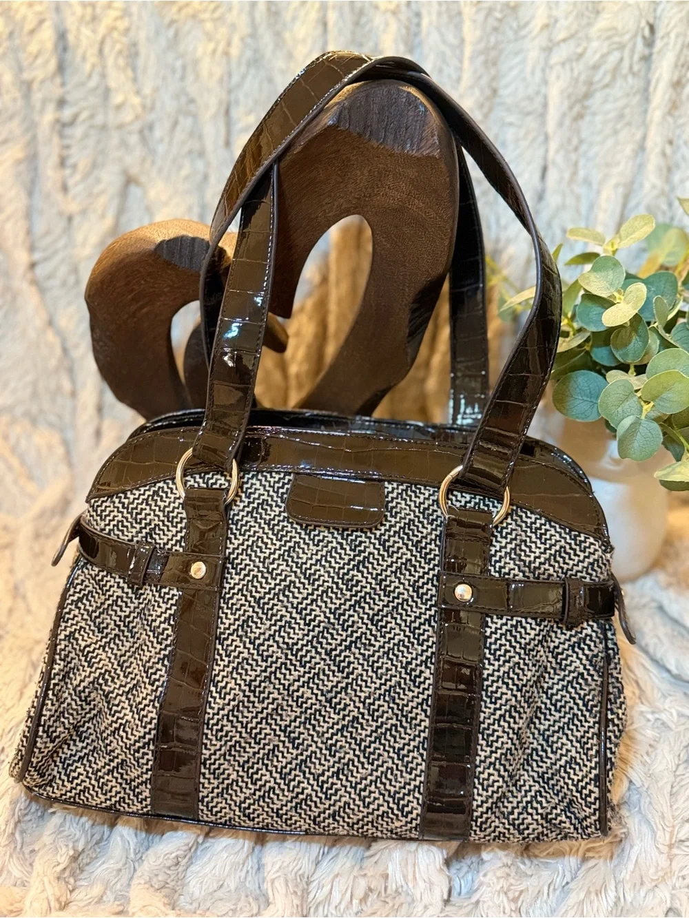 Apt. 9 brown and White Woven Tote with Patent Trim